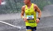 runner_in_water